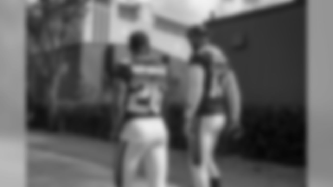 Casey Hayward and Keenan Allen make their way to an AFC practice at Pro Bowl Week in Orlando.