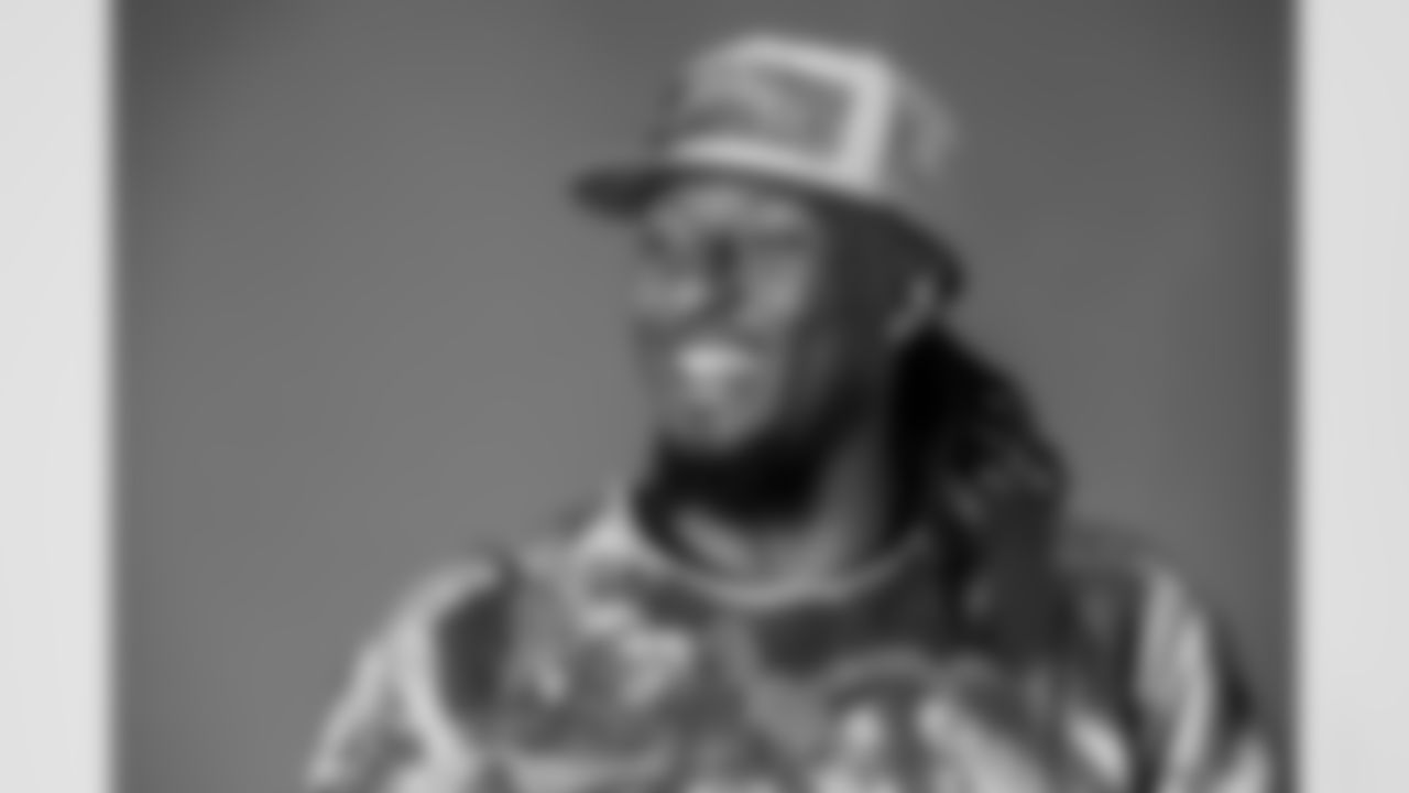 230428_JohnstonPortraits_TN_015