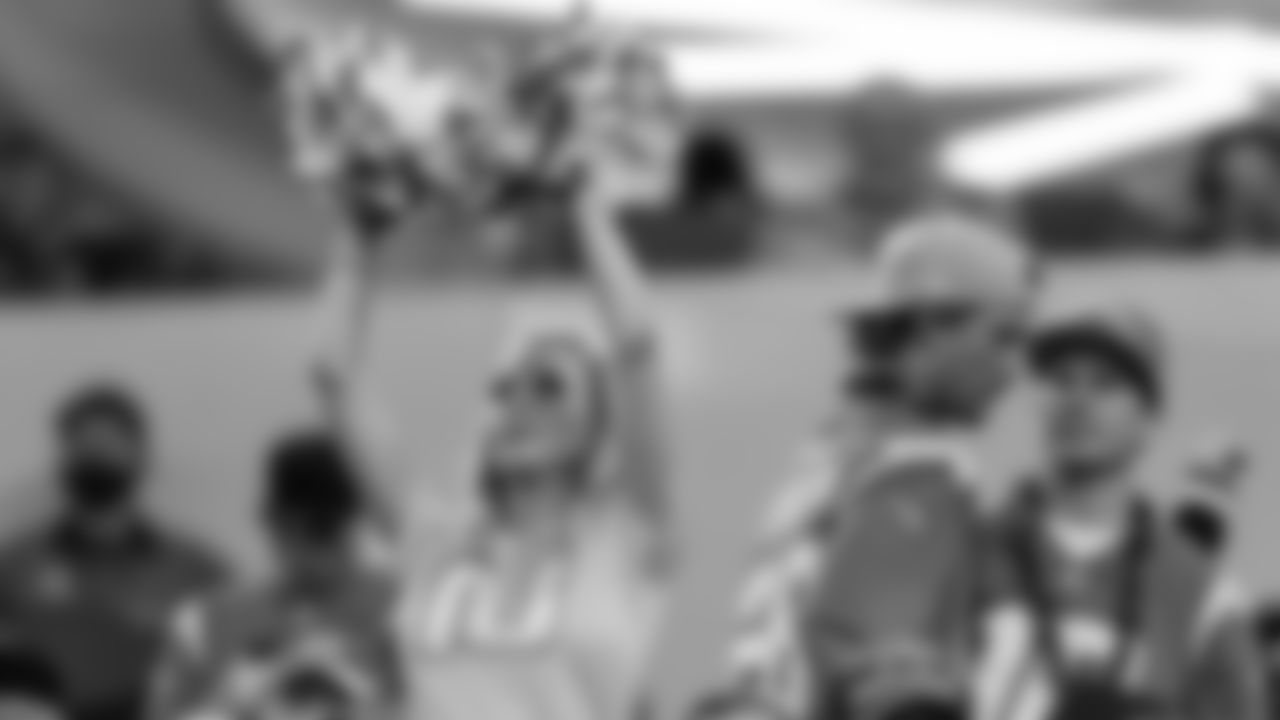 211004_BoltFam_052