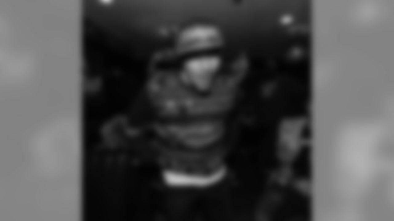 _NOL0883