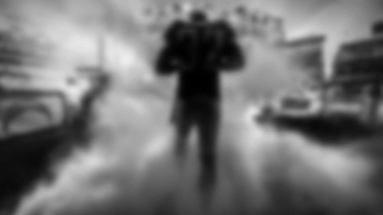068-121414_DENvsSD_mn_127bw
