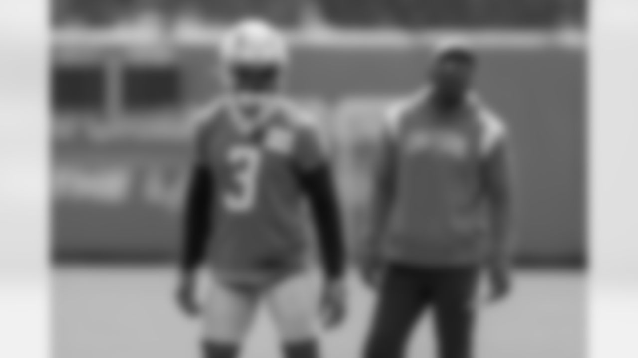 Check out the best photos of the Chargers Friday practice at Hoag Performance Center