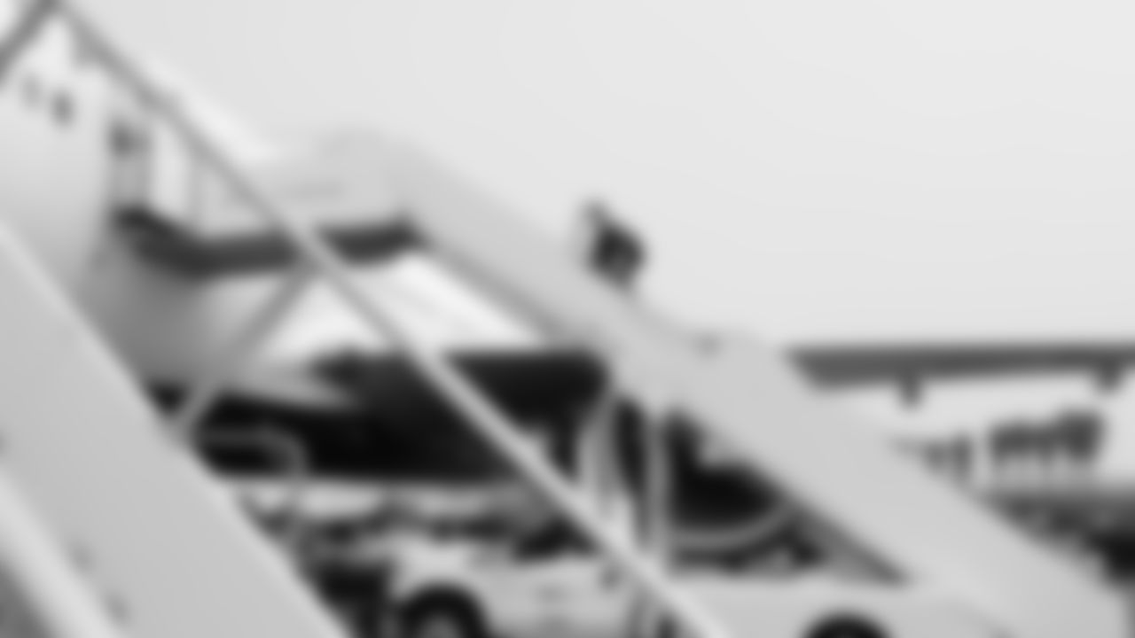 200911_Travel_tarmac1_001