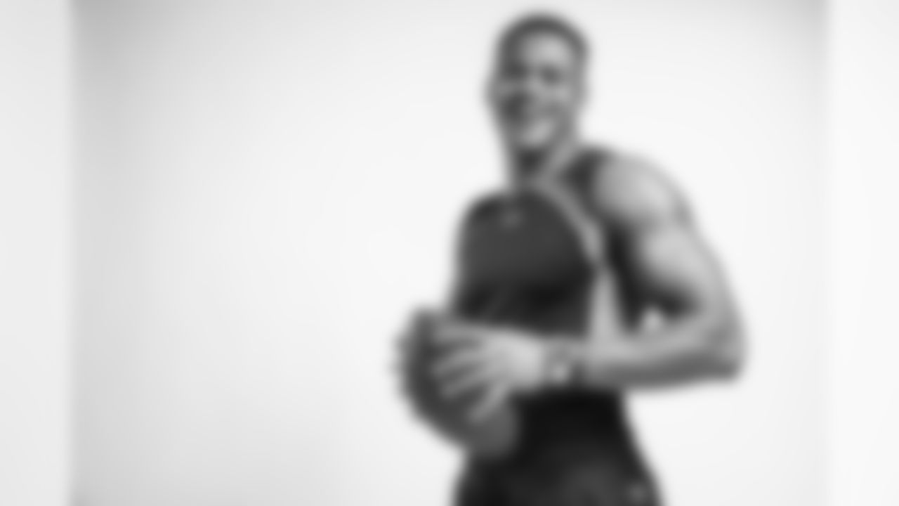 Iowa TE Noah Fant