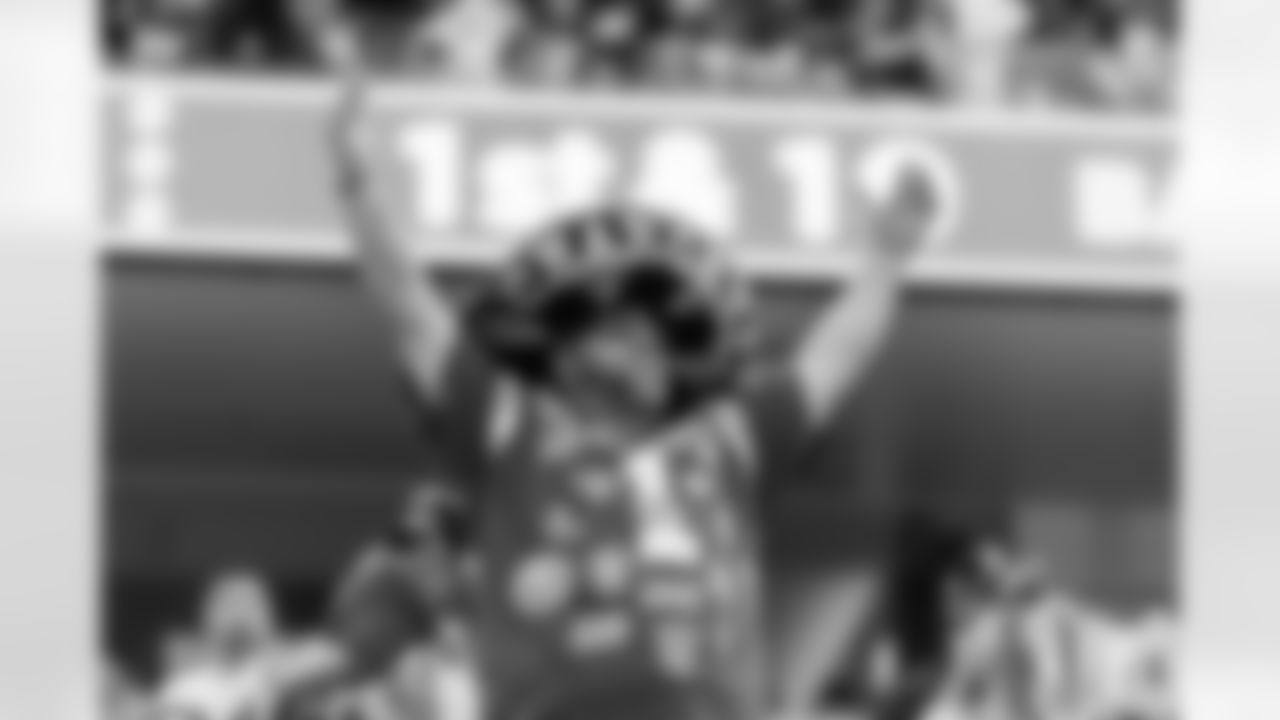 The Los Angeles Chargers play the Las Vegas Raiders on Sunday, October 1, 2023 at SoFi Stadium in Inglewood, CA.
[FINAL SCORE: LAC 24 - LV 17]