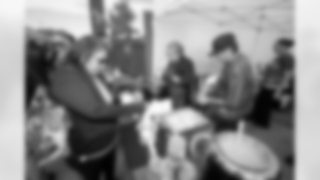 The Los Angeles Chargers play the Las Vegas Raiders on Sunday, October 1, 2023 at SoFi Stadium in Inglewood, CA.
[FINAL SCORE: LAC 24 - LV 17]