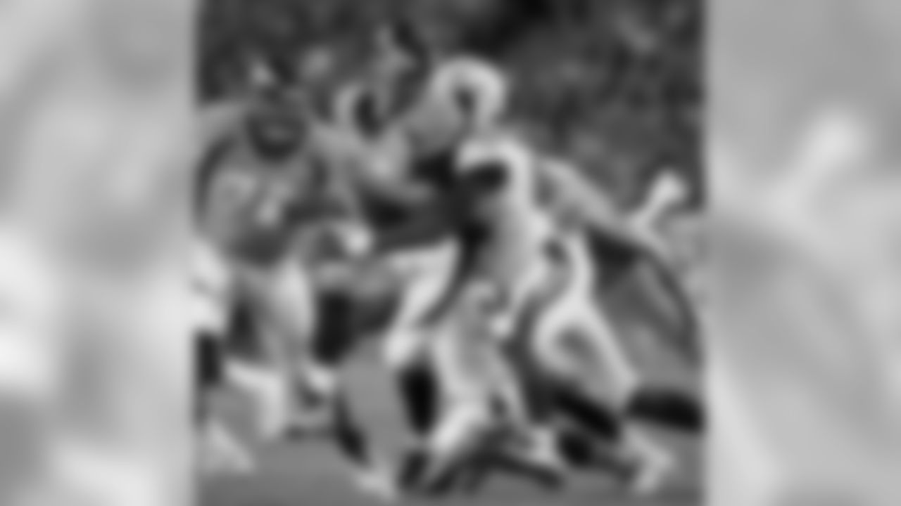 091117_lacvsden_055_0.jpg