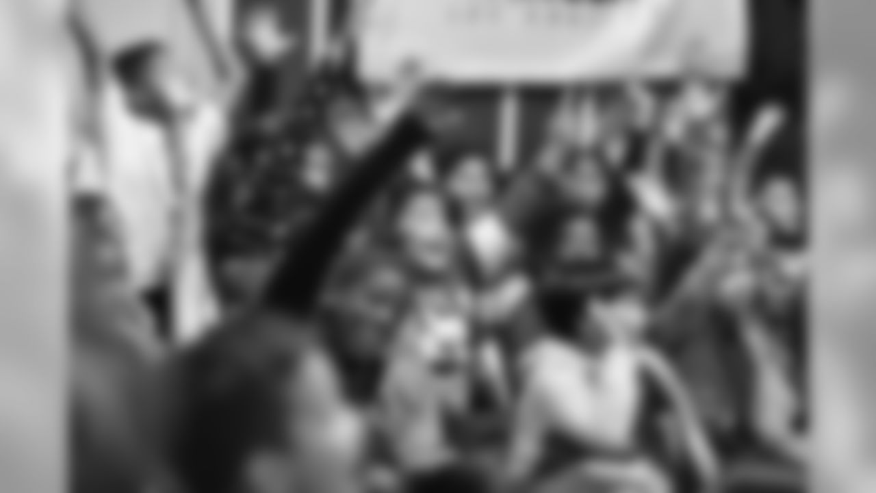 120517_bikegiveaway_089_0.jpg