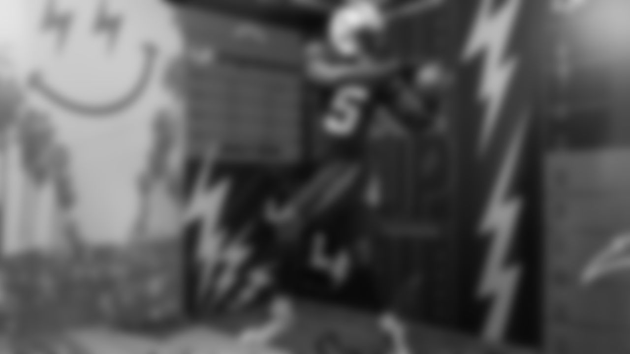 220630_OffenseMediaDay_073