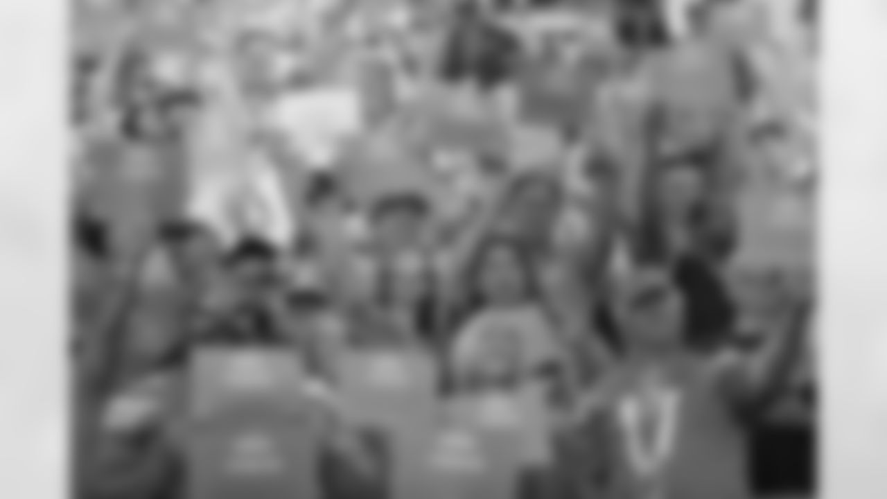 102217_denvslac_mn_382.jpg