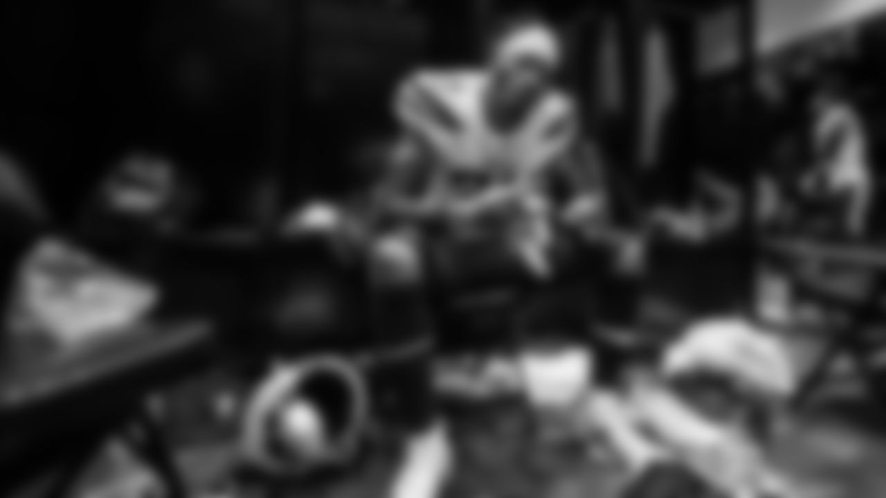 019_191208_LACatJAX_MN_081