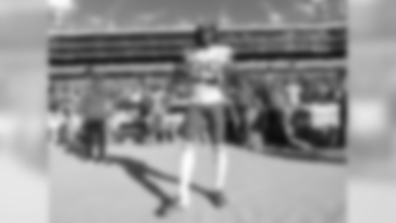 Kansas City Chiefs at Oakland Raiders at Oakland Alameda Coliseum on December 2, 2018.