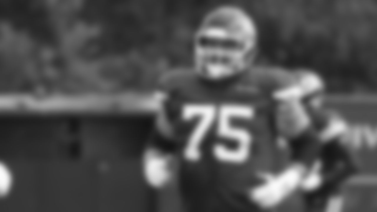 Kansas City Chiefs offensive guard Mike Remmers (75) during practice at The University of Kansas Health System Training Complex.