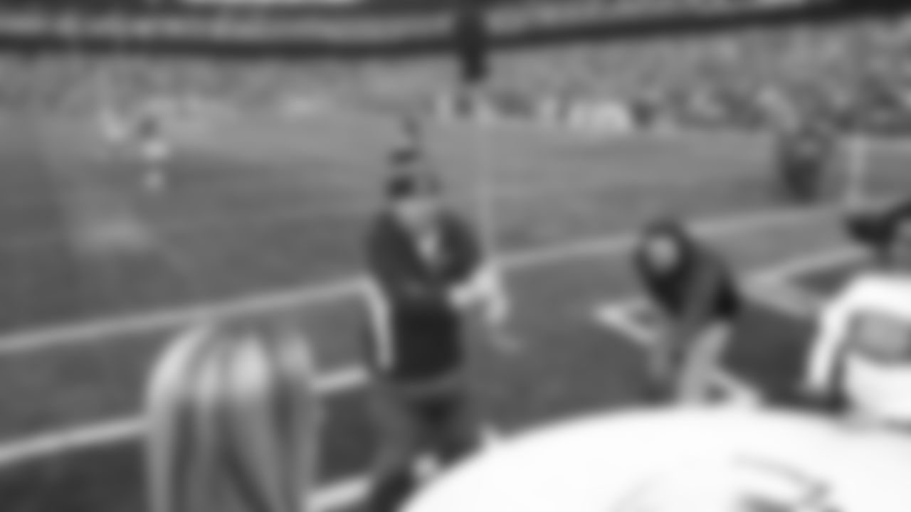 Len Dawson hits the big drum before the Dec. 14, 2014 home game against the Oakland Raiders. The Chiefs won 31-13.
