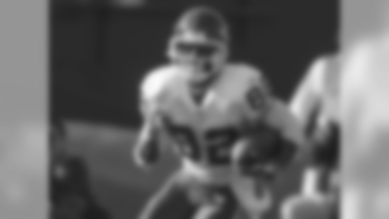 Dante Hall, 2000-2006 Wide Receiver / Return Specialist, Most Punt Returns for a TD as a Chief (5)