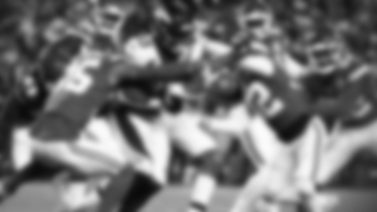Kansas City Chiefs vs Denver Broncos, GEHA Field at Arrowhead Stadium, Kansas City, MO on December 5, 2021