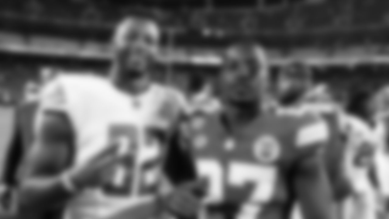 The Kansas City Chiefs face off against the Detroit Lions at GEHA Field at Arrowhead Stadium on September 7, 2023