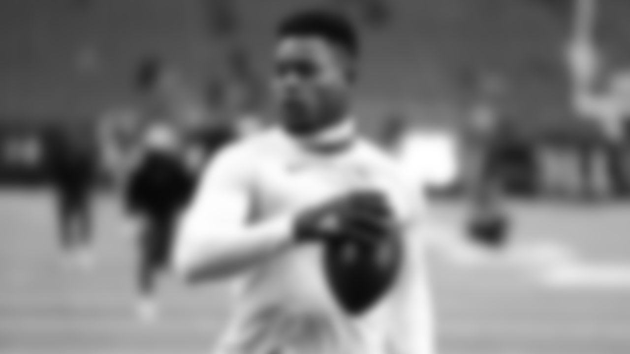 Kansas City Chiefs wide receiver JuJu Smith-Schuster (9) prior to an NFL football game against the Houston Texans, Sunday, December 18, 2022 in Houston.