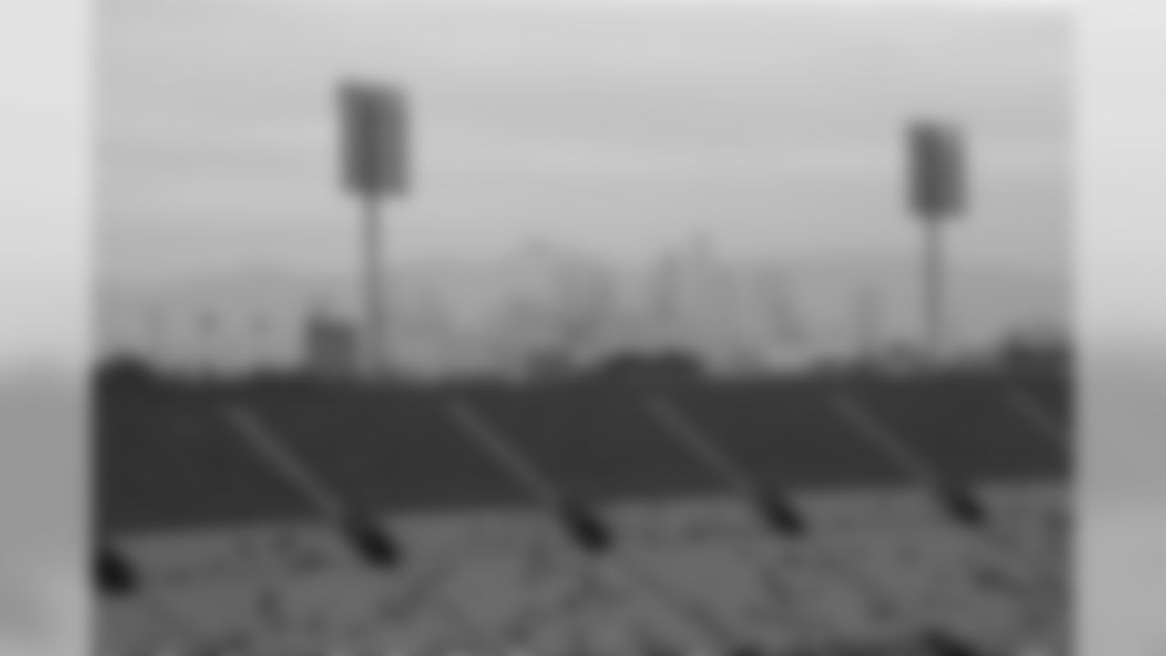 Kansas City Chiefs at Los Angeles Rams at Los Angeles Memorial Coliseum on November 19, 2018
