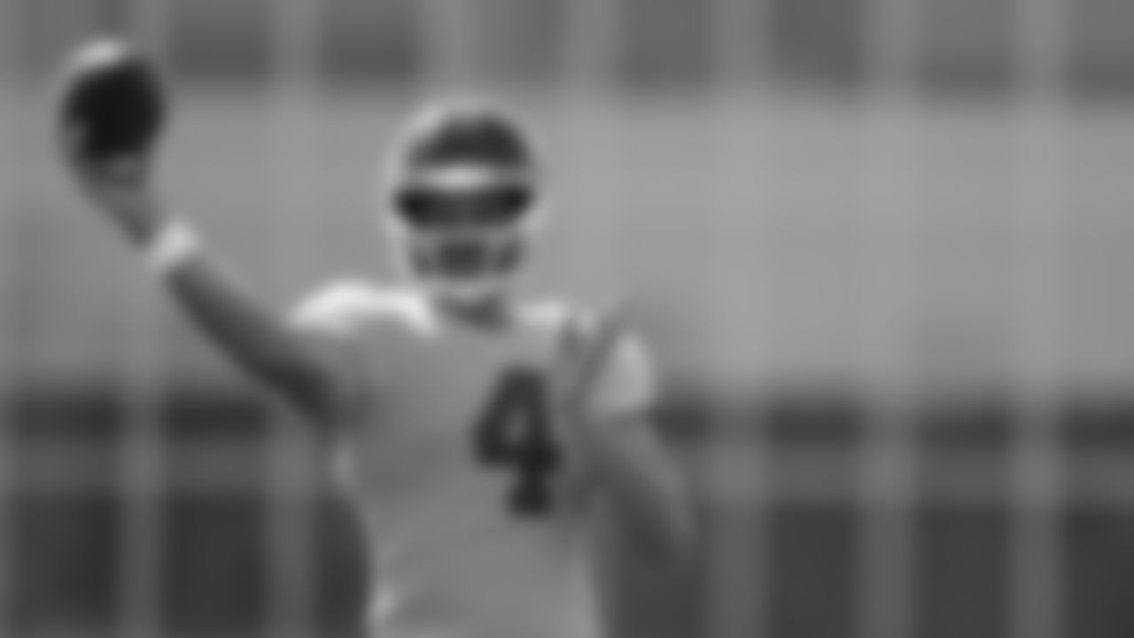 Kansas City Chiefs quarterback Chad Henne (4) passes the football during practice on Wednesday September 21, 2022.