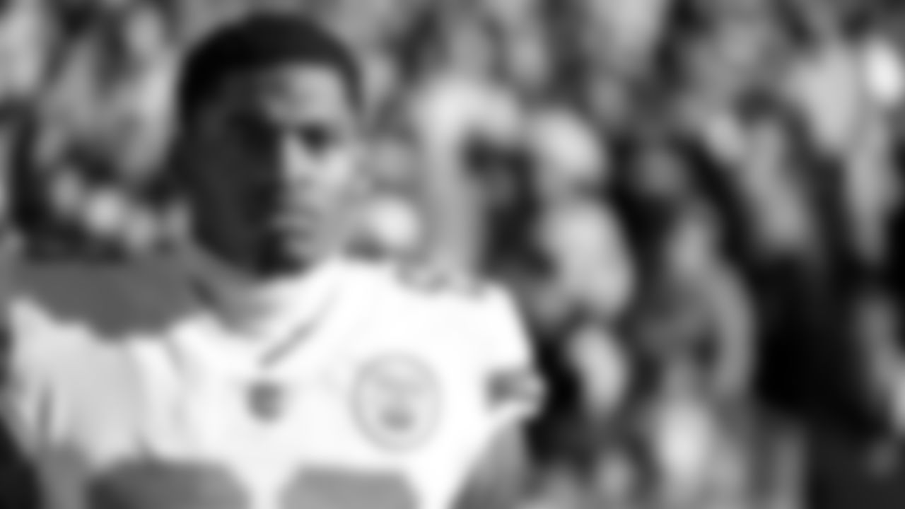 Kansas City Chiefs tight end Jody Fortson (88) on the sideline prior to an NFL football game against the Denver Broncos, Sunday December 11, 2022