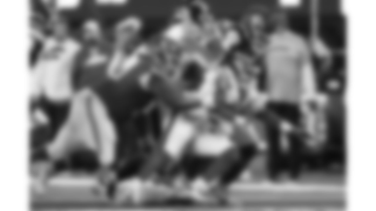 Kansas City Chiefs nose tackle Derrick Nnadi (91) makes a tackle during the regular season Week 4 NFL Football Game on Sunday, October 1, 2023 at MetLife Stadium in East Rutherford, NJ.