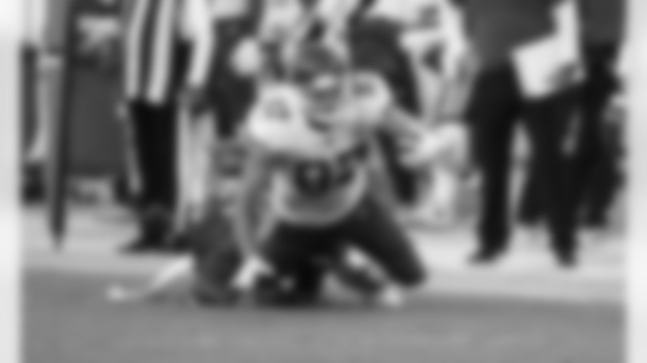 Kansas City Chiefs tight end Travis Kelce (87) during an NFL football game against the Tampa Bay Buccaneers at Raymond James Stadium on November 29, 2020.
