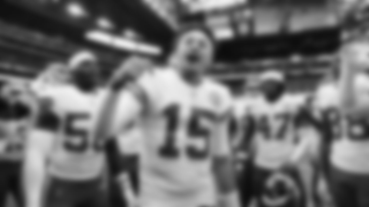 Kansas City Chiefs quarterback Patrick Mahomes (15) prior to an NFL football game against the Houston Texans, Sunday, December 18, 2022 in Houston.