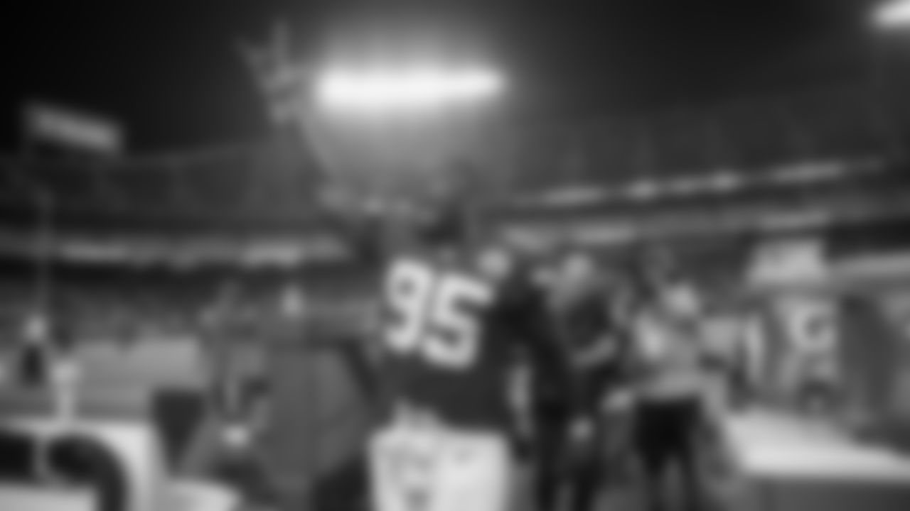 Kansas City Chiefs face off against the Los Angeles Chargers on GEHA Field at Arrowhead Stadium on September 15th, 2022.