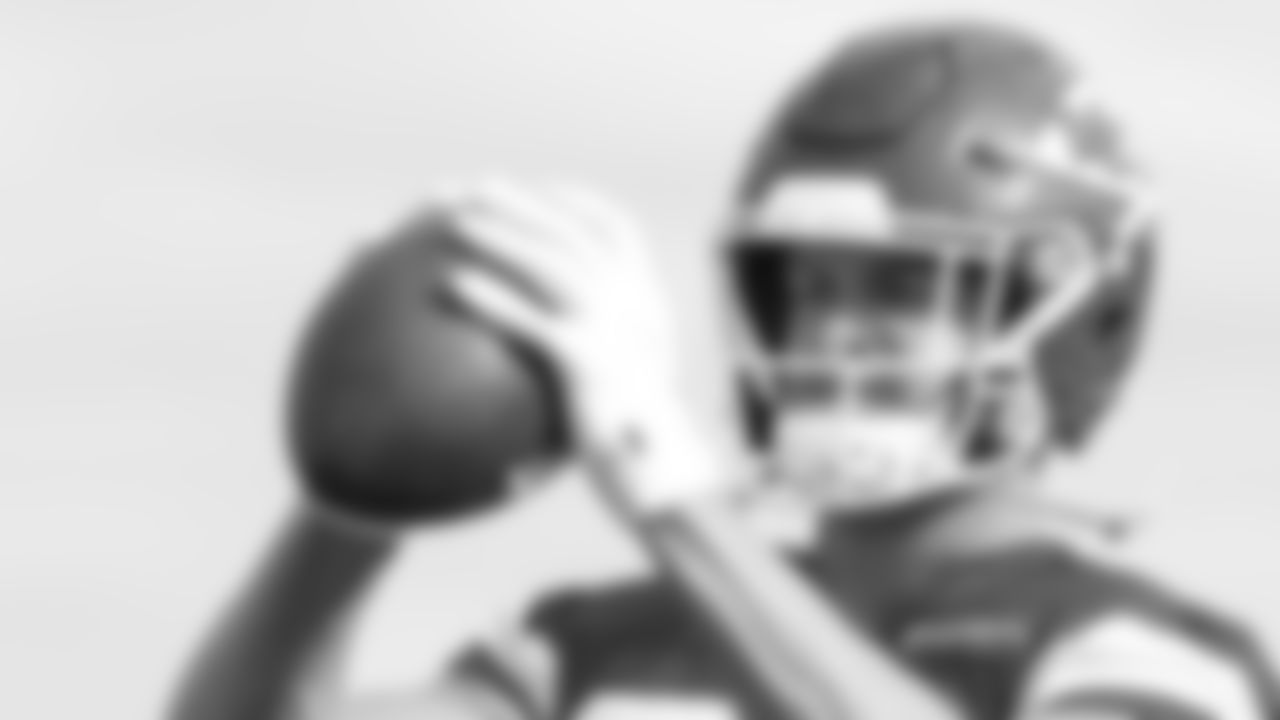 Kansas City Chiefs tight end Daniel Brown (89) during practice for week nine against the Green Bay Packers.