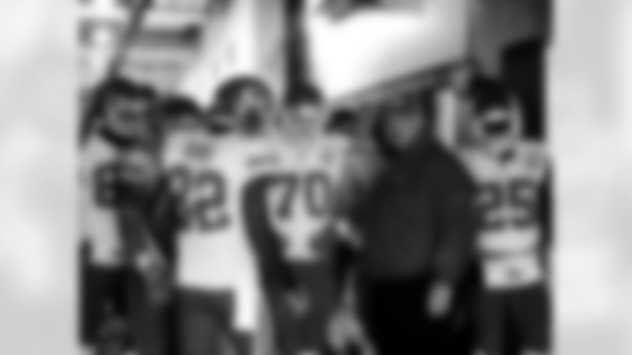 Kansas City Chiefs head coach Andy Reid and wide receiver Dwayne Bowe (82)