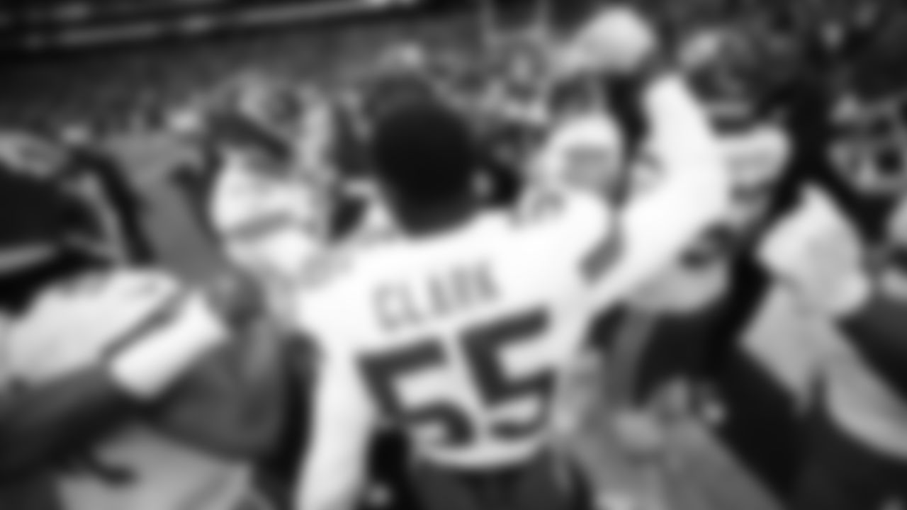 Kansas City Chiefs defensive end Frank Clark (55) prior to an NFL football game against the Houston Texans, Sunday, December 18, 2022 in Houston.