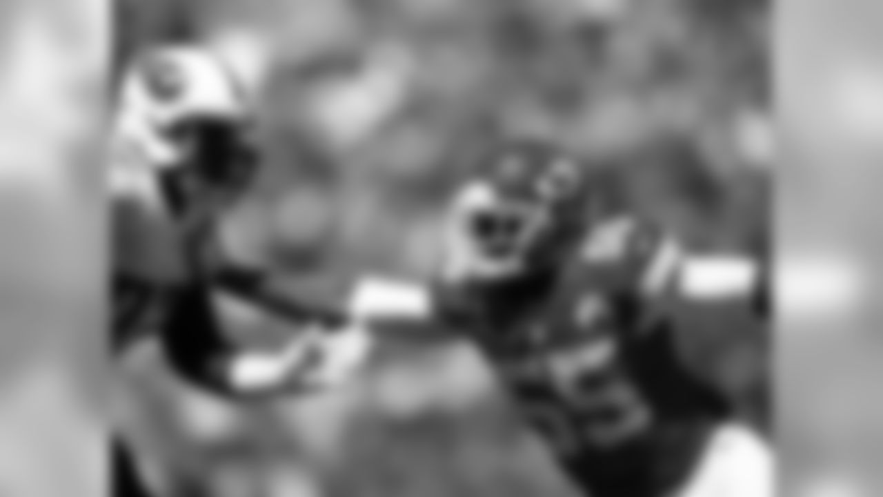 Dee Ford