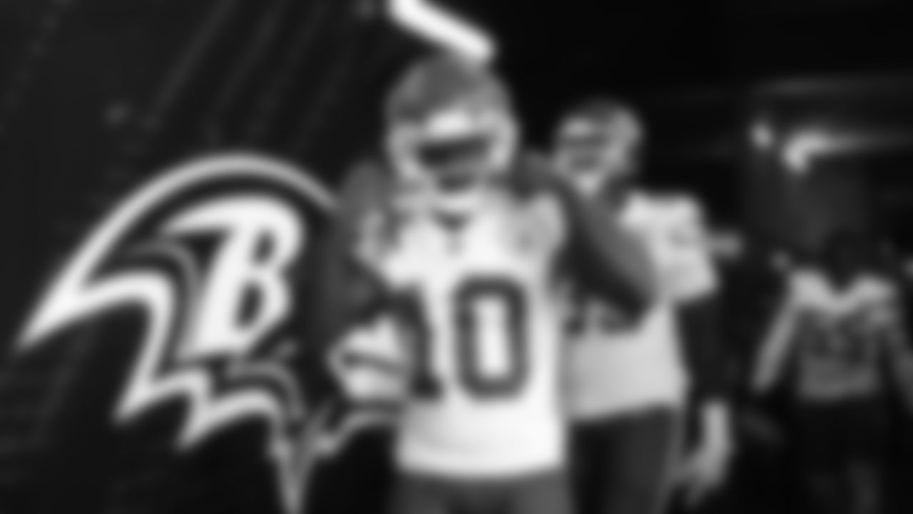 Kansas City Chiefs wide receiver Tyreek Hill (10) prior to the Week 2 game against the Baltimore Ravens at M&T Bank Stadium on September 19, 2021