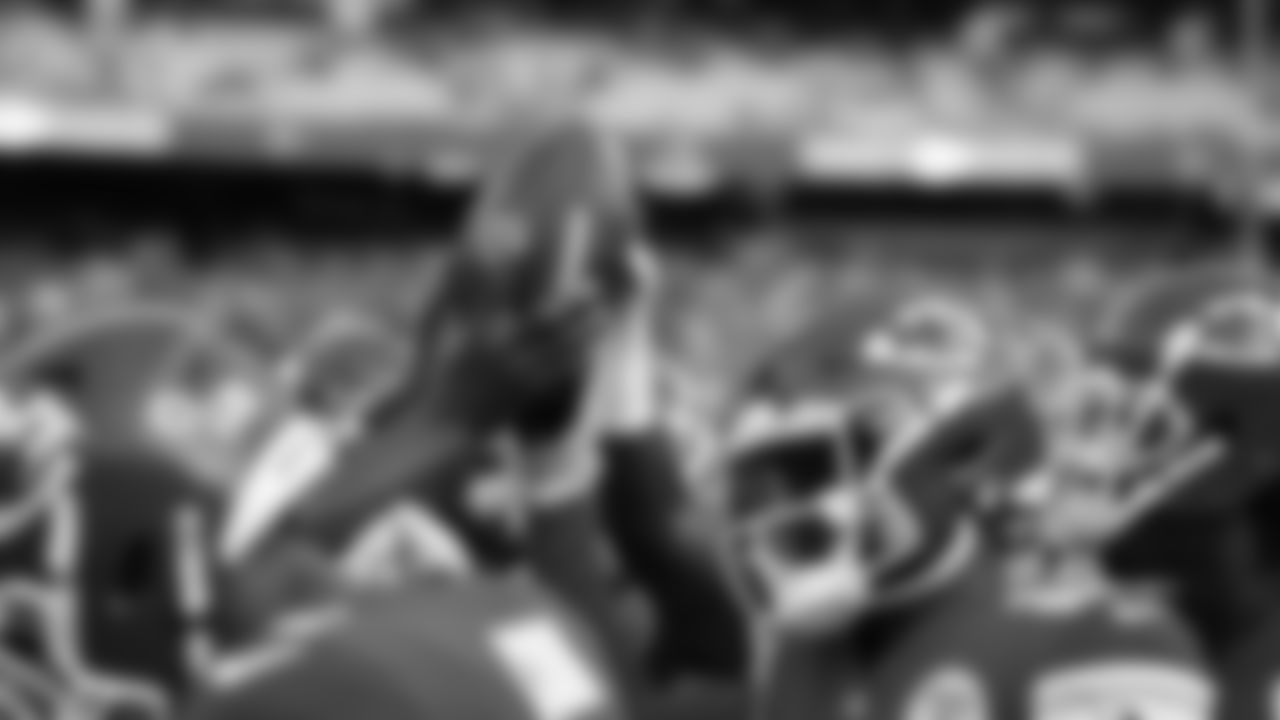 Kansas City Chiefs face off against the Los Angeles Chargers on GEHA Field at Arrowhead Stadium on September 15th, 2022.
