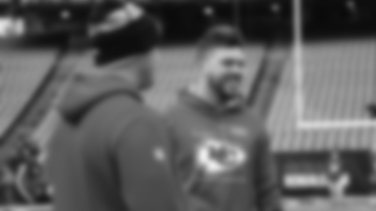 Kansas City Chiefs tight end Blake Bell (81) prior to an NFL football game against the Cincinnati Bengals, Sunday, January 2, 2022 in Cincinnati.