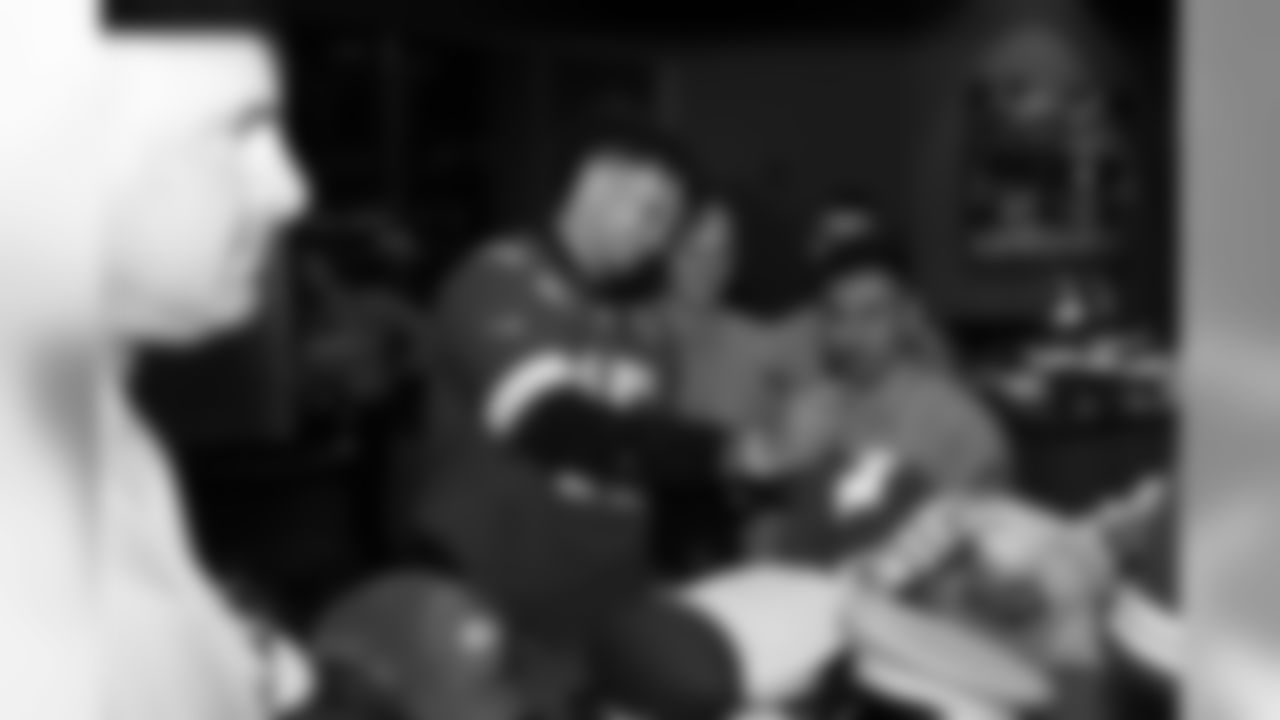 004_Pros.vs.Joes