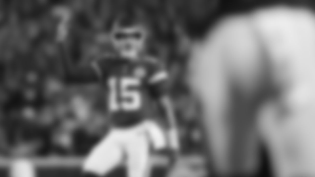 Kansas City Chiefs quarterback Patrick Mahomes (15) shows 4 fingers after his fourth Touchdown pass during an NFL football game against the Las Vegas Raiders, Monday October 10, 2022.