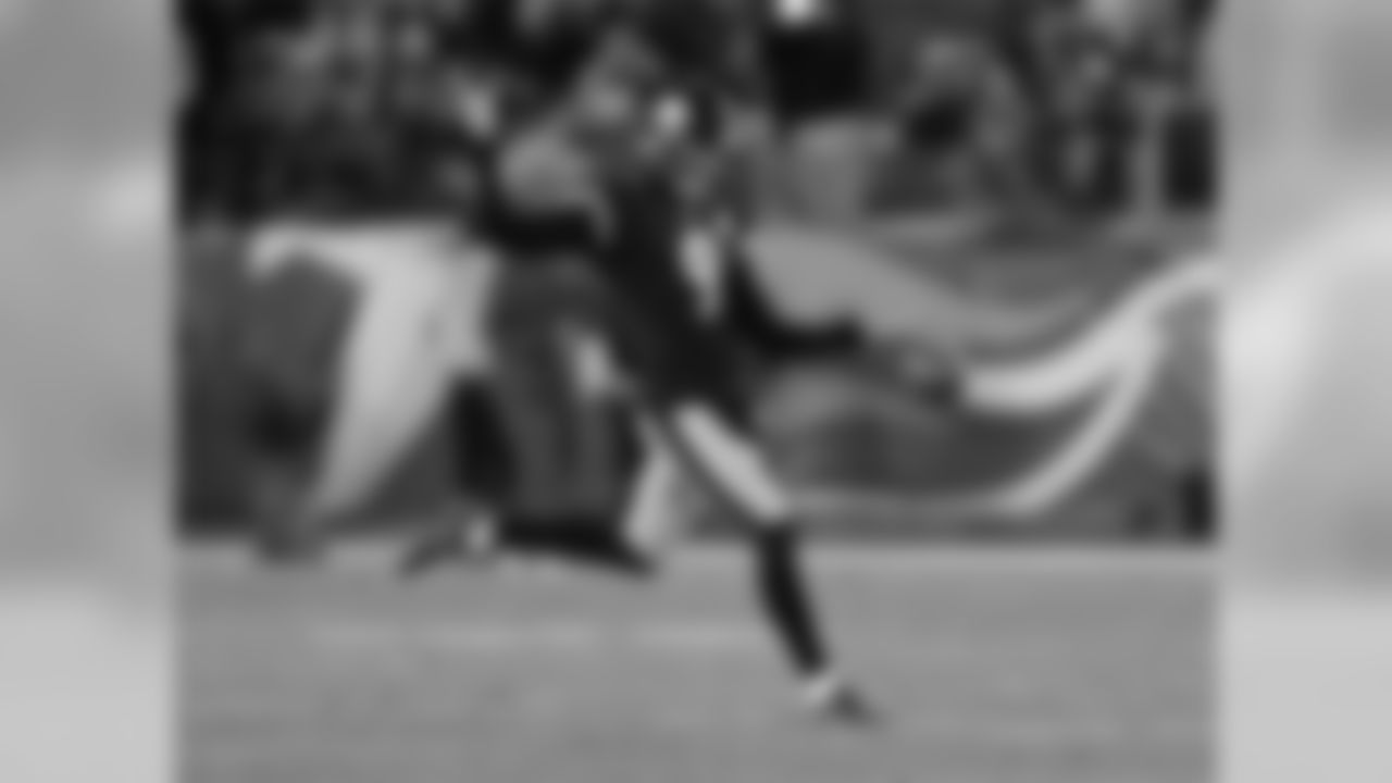 P & H Brad Wing