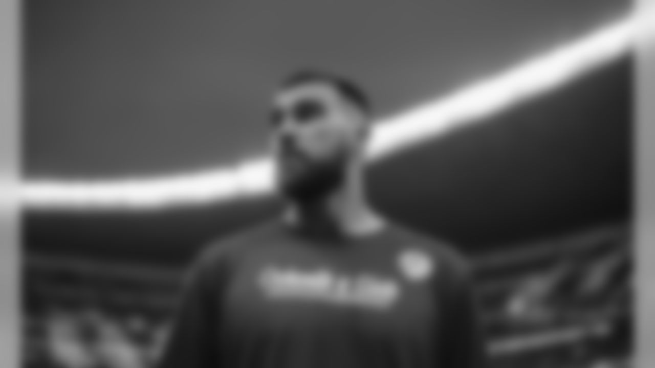 Kansas City Chiefs Tight End Travis Kelce (87) prior to the game between the Kansas City Chiefs and the Los Angeles Chargers at Estadio Azteca, November 18, 2019