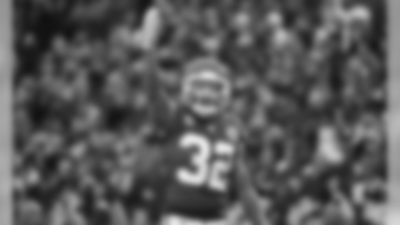 Kansas City Chiefs Safety Tyrann Mathieu (32) during the game between The Kansas City Chiefs and The Houston Texans in the Divisional Playoff game at Arrowhead Stadium on January 12, 2019.
