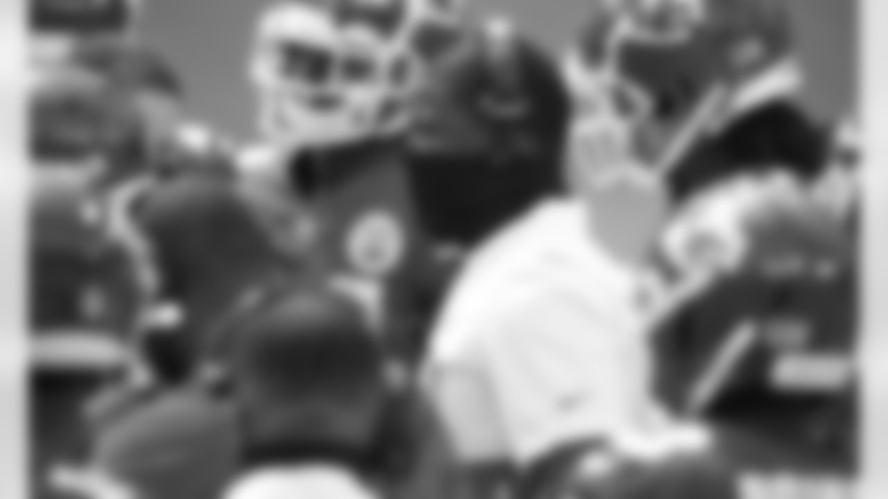 Kansas City Chiefs Running Backs Coach Deland McCullough during the game between the Kansas City Chiefs and the Los Angeles Chargers at SoFi Stadium on September 20, 2020