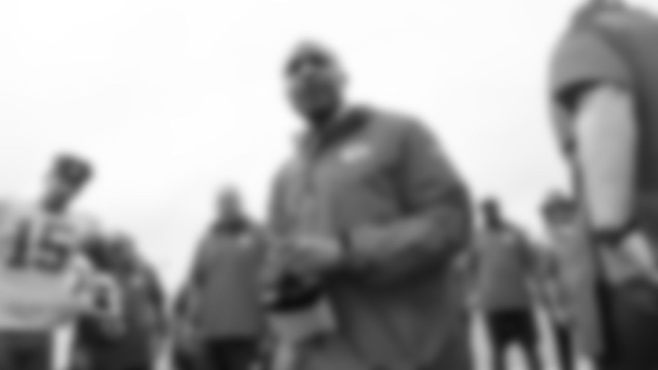 Kansas City Mayor Quinton Lucas in the huddle at Kansas City Chiefs Training Camp in St. Joseph, MO on Friday, August 4, 2023.