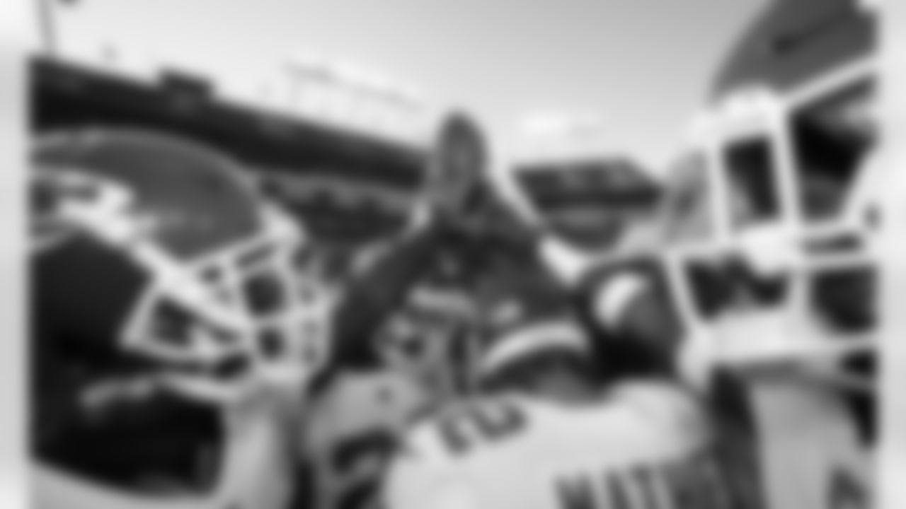 Kansas City Chiefs defense prior to an NFL football game against the Tampa Bay Buccaneers at Raymond James Stadium on November 29, 2020.