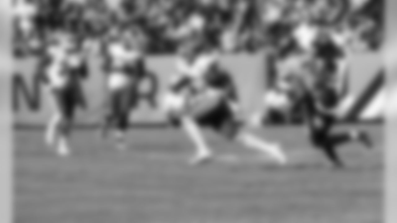 Kansas City Chiefs vs Tennessee Titans at Nissan Stadium, November 10, 2019