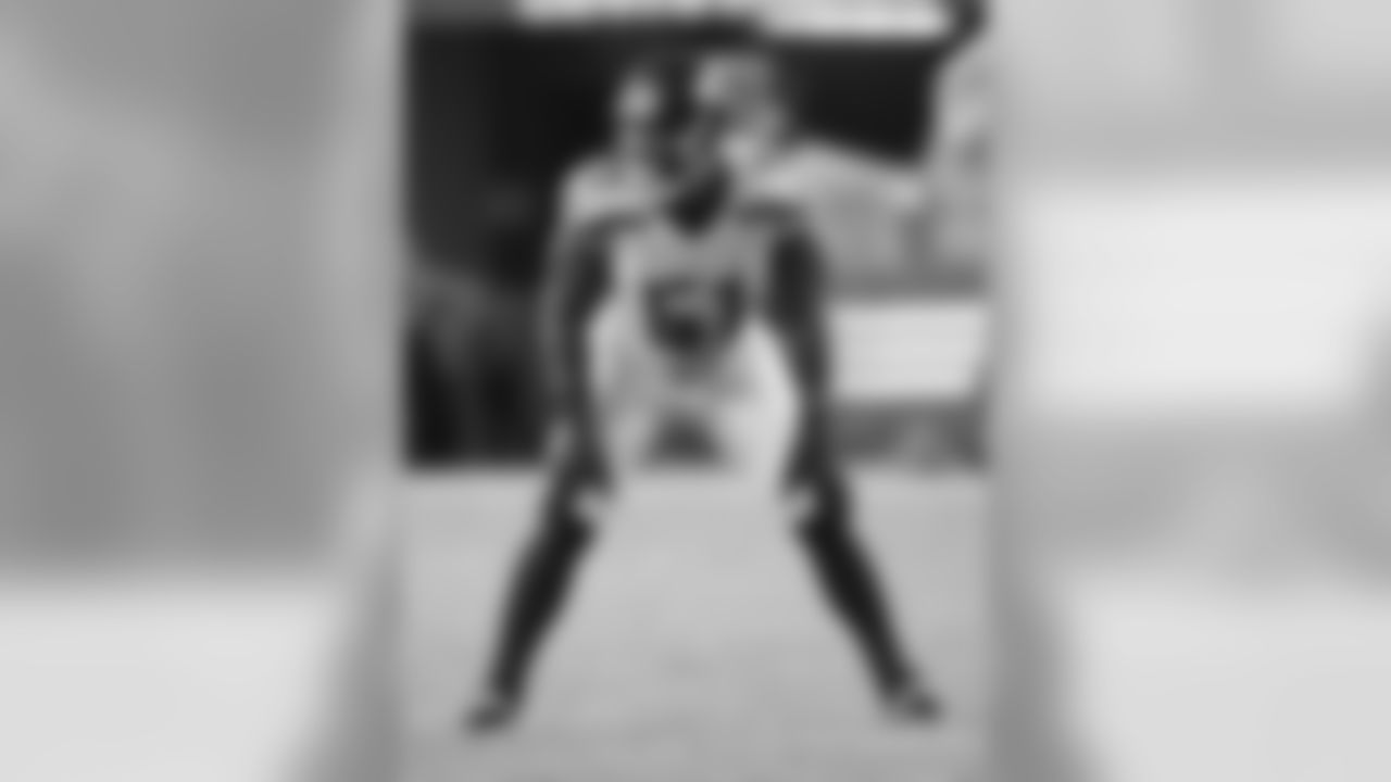 Seahawks OLB Bruce Irvin (51)