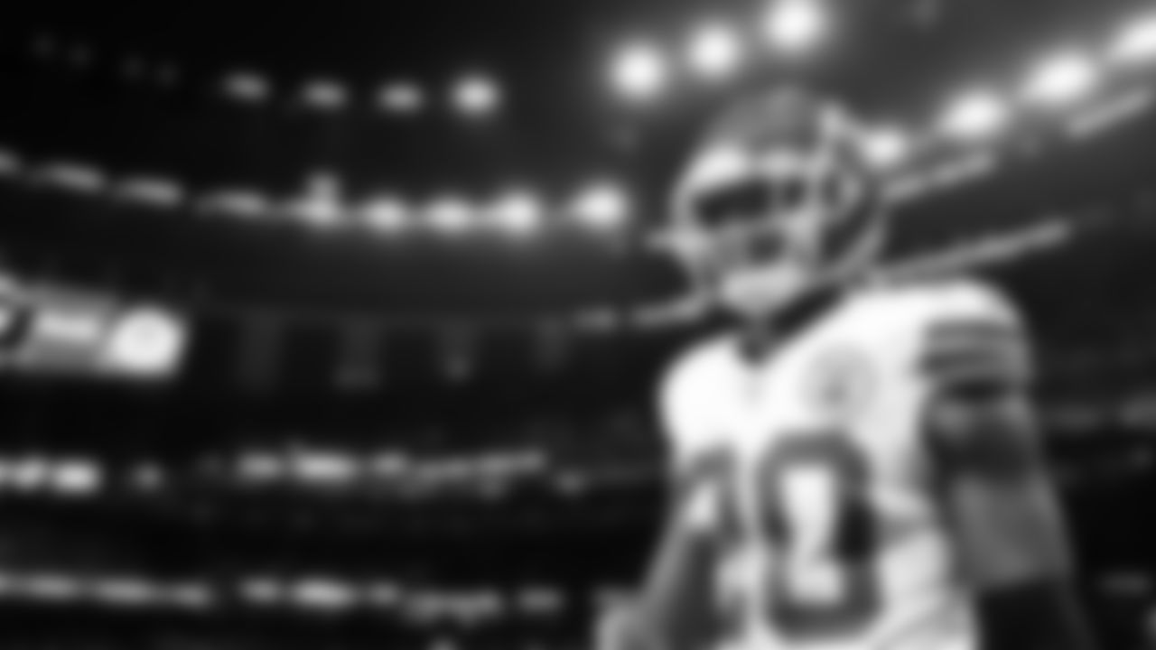 Kansas City Chiefs safety Justin Reid (20) during pregame warmups at the Chiefs preseason Week 1 matchup against the New Orleans Saints on Sunday, August 13, 2023.
