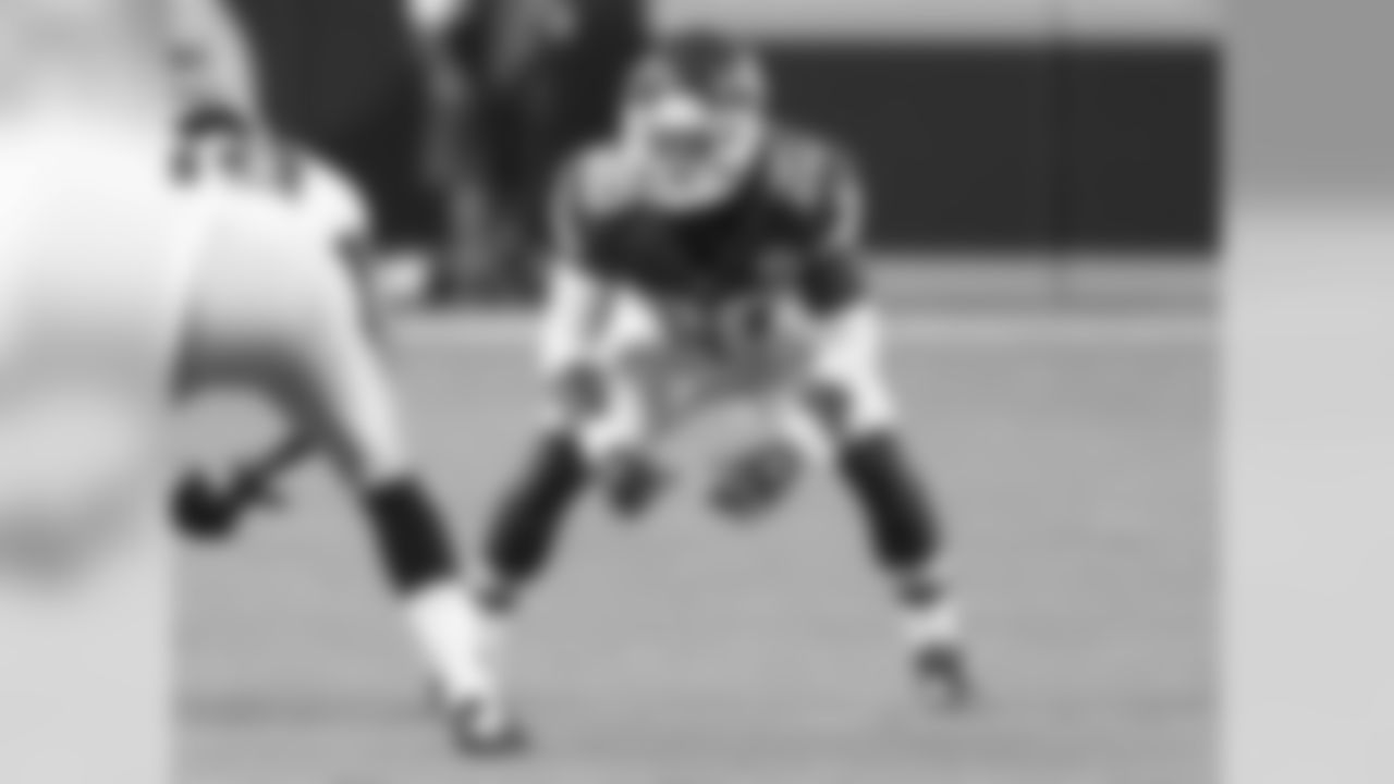 Kansas City Chiefs defensive back Steven Nelson (20)