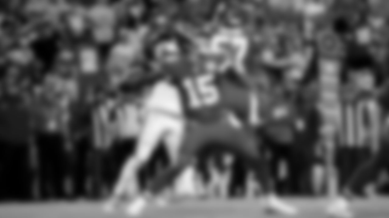 Kansas City Chiefs vs Buffalo Bills at GEHA Field at Arrowhead Stadium in Kansas City, MO on October 10, 2021