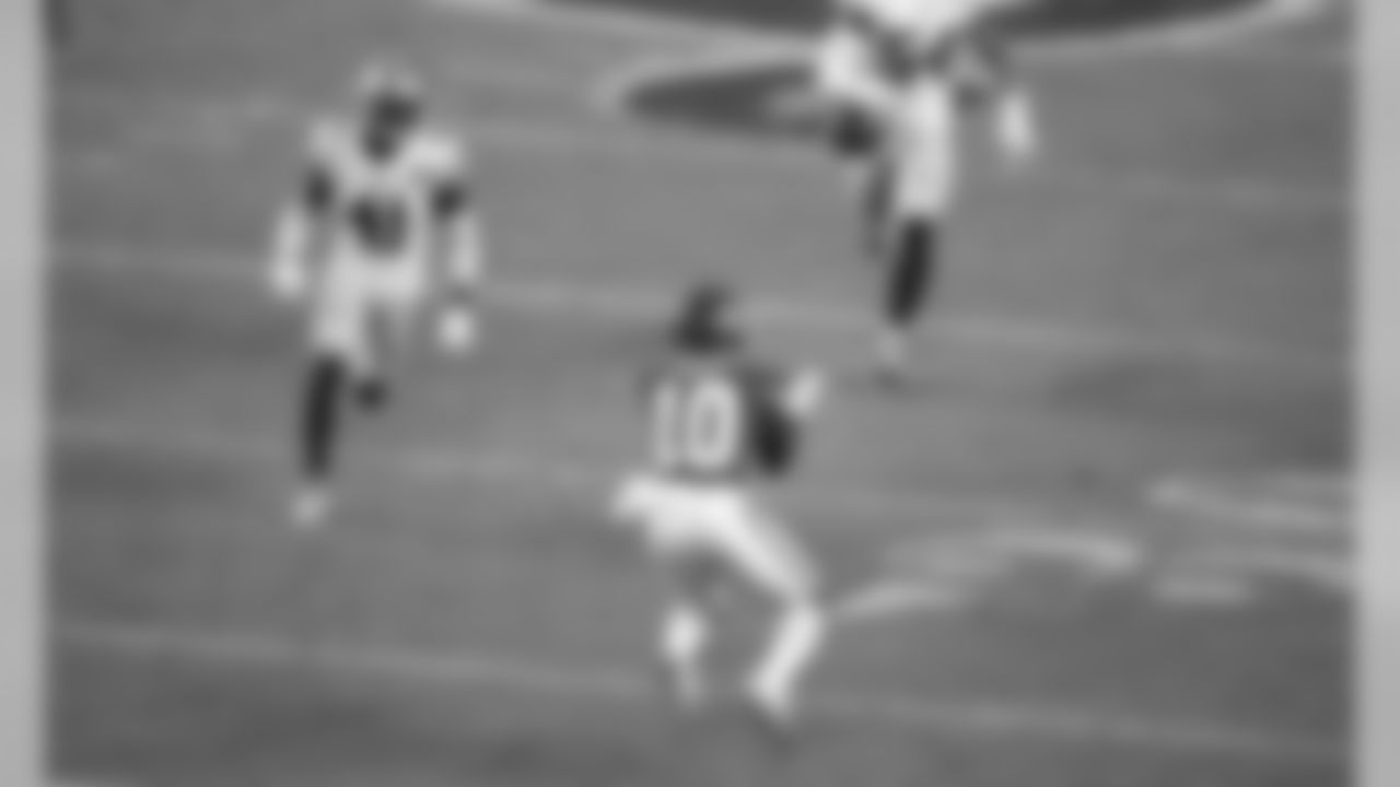 Kansas City Chiefs Wide Receiver Tyreek Hill (10) during Super Bowl LIV between the Kansas City Chiefs and San Francisco 49ers on February 2, 2020.